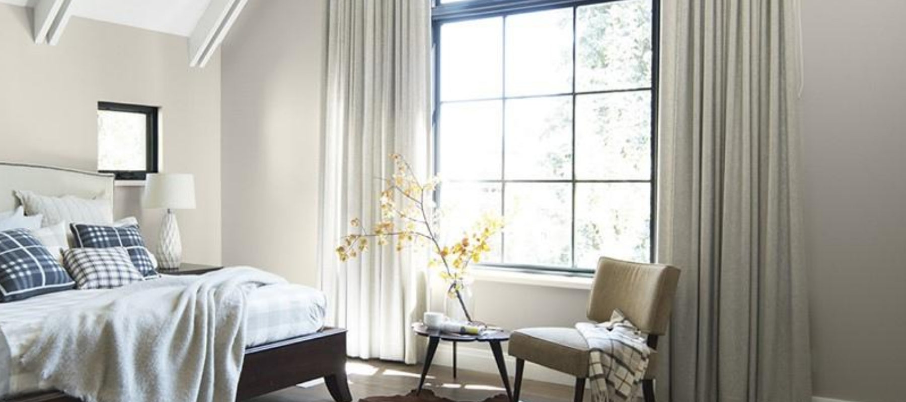 Benjamin Moore Neutral Shades: Top Interior Designers' Picks | Creative  Paints, image size:1800x800
